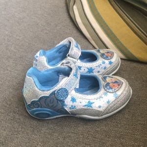 Light up frozen shoes